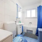 Apartman Beach Front Apartment In Pula With Wifi Póla